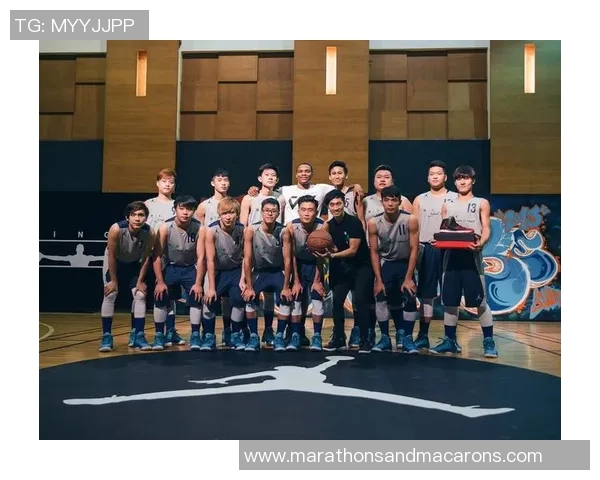 威少与足球明星的跨界合作探索运动精神与团队默契的完美结合 威少与足球明星的跨界合作探索运动精神与团队默契的完美结合