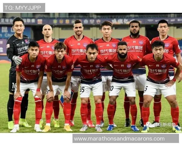 杭州足球队在洲际杯中的团队协作表现分析与点评