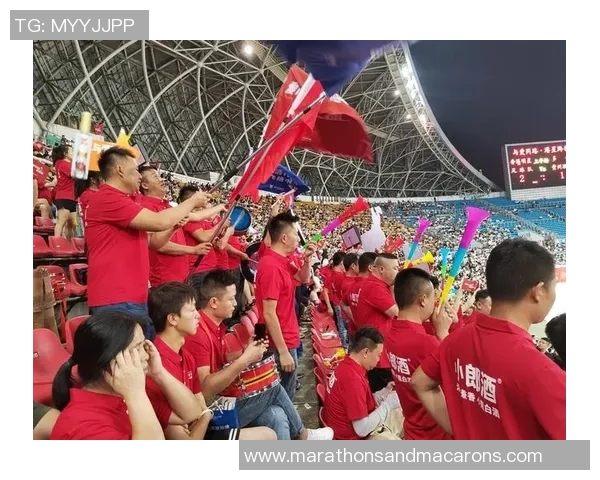 贵阳香港足球明星队携手共创足球梦想助力青少年成长与发展 贵阳香港足球明星队携手共创足球梦想助力青少年成长与发展